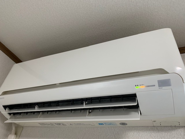 桜井市で三菱重工とコロナのスタンダードエアコン2台の分解 ...