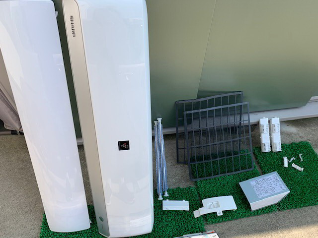 桜井市でシャープお掃除機能付エアコンAC-H63ATCの分解 桜井市でシャープお掃除機能付エアコンAC-H63ATCの分解